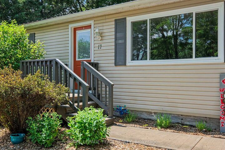 Property Photo:  17 Cassell Lane  ON K7A 4S5 