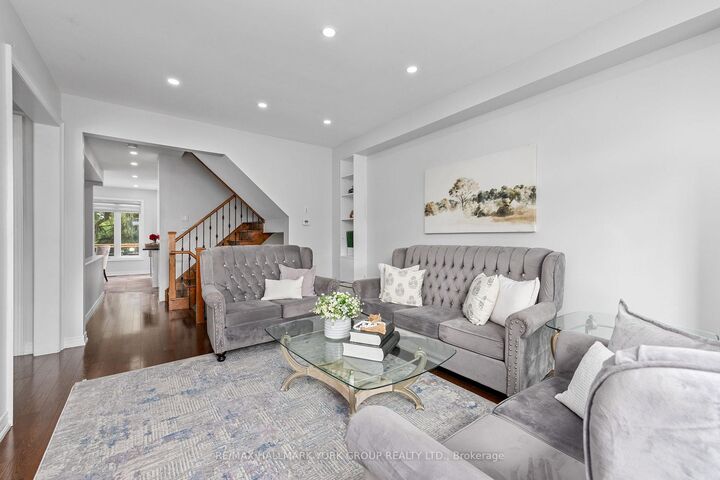Property Photo: 162 Bob Yuill Drive ON M9M 0B1