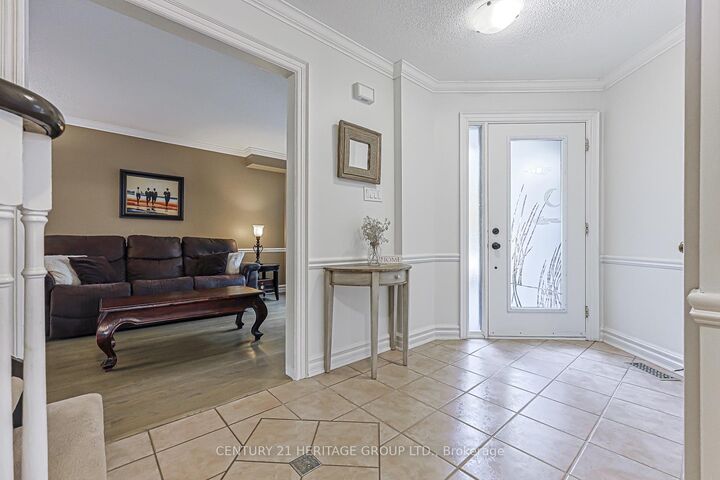 Property Photo:  169 Delayne Drive  ON L4G 5B7 