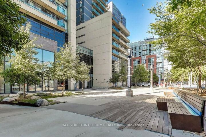 Property Photo: 36 Lisgar Street 602W ON M6J 0C7