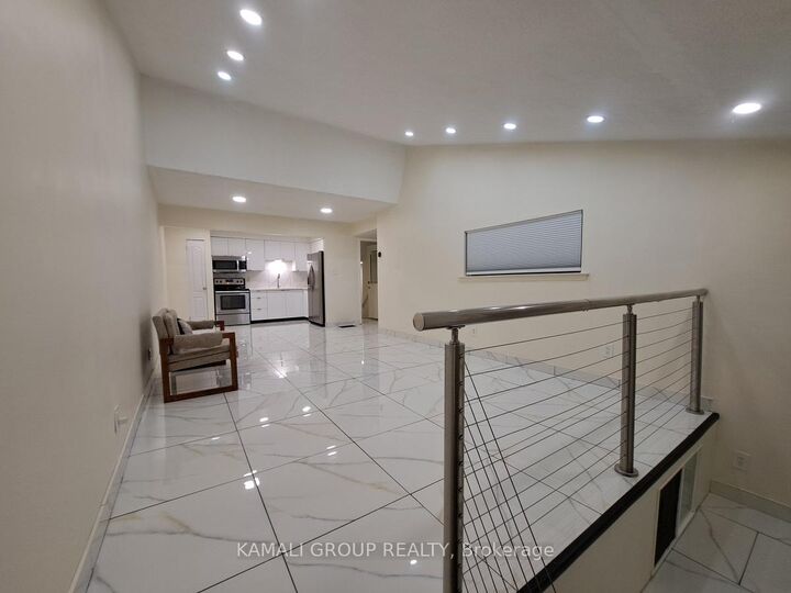 Property Photo:  262 John Garland Boulevard  ON M9V 1N8 