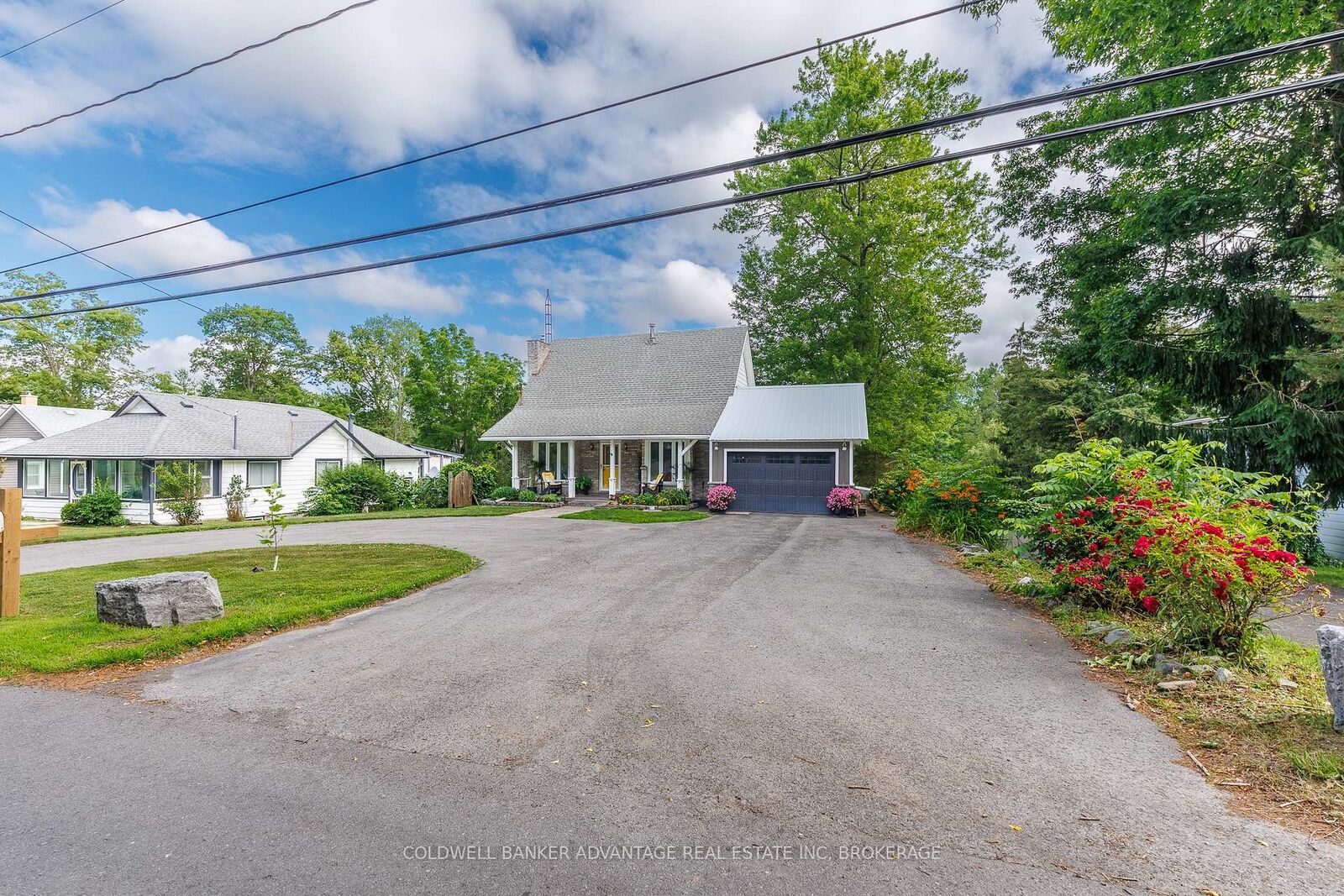 Property Photo: 10448 Lakeshore Road W ON L3K 5V4
