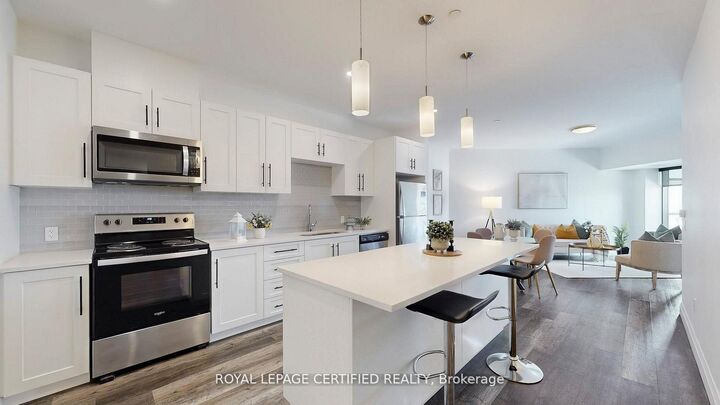 332 Gosling Gardens 411 — photo 1