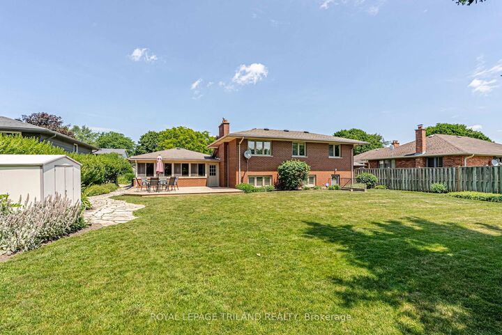 Property Photo:  189 Huntington Crescent  ON N0L 1G3 