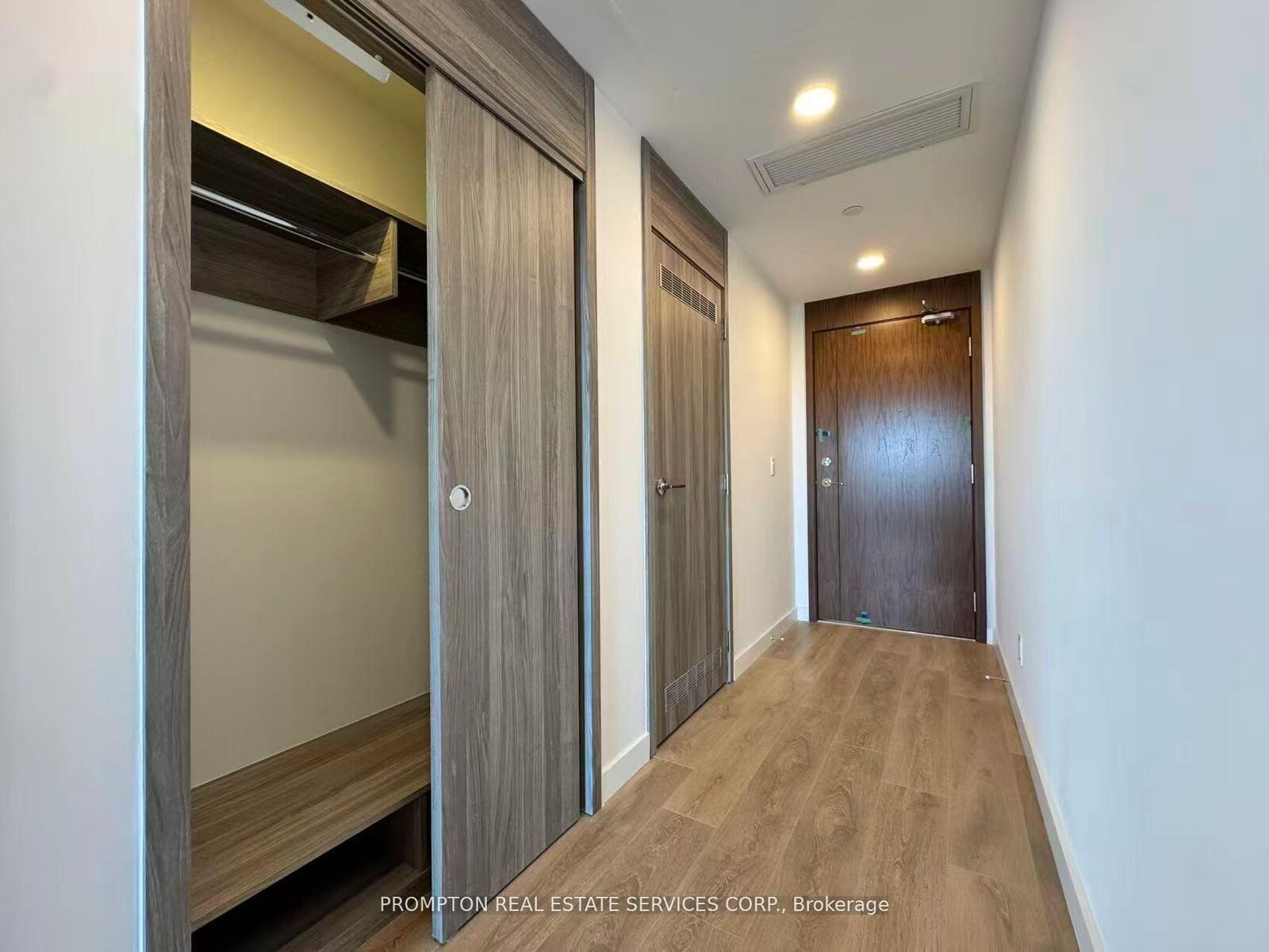 Property Photo:  68 Esther Shiner Boulevard 2201  ON M2K 0J6 
