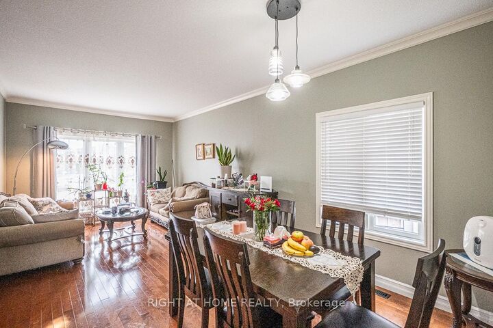 Property Photo: 1366 Kains Woods Terrace ON N6K 4Z7