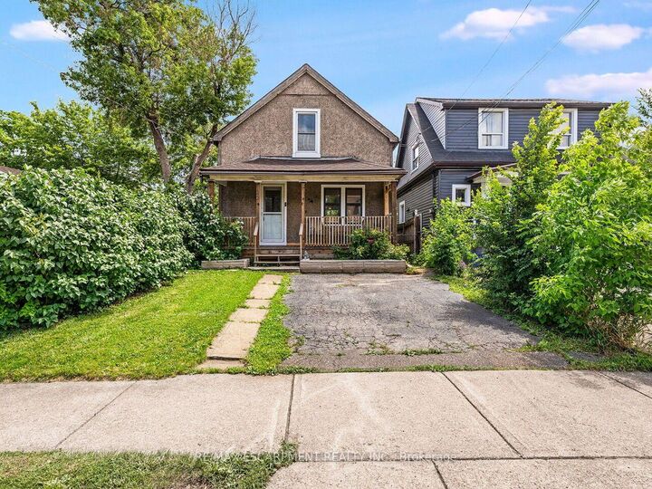 52 Stapleton Avenue N — photo 1