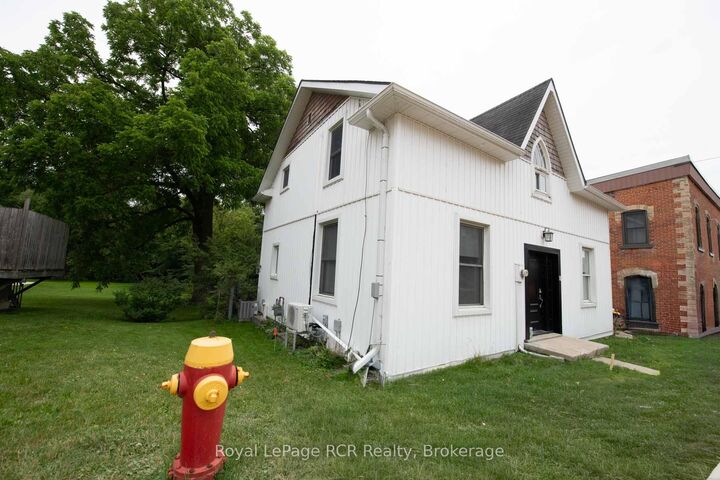 Property Photo:  21 Arthur Street West Street W A &Amp B &Amp C  ON N0G 1Z0 
