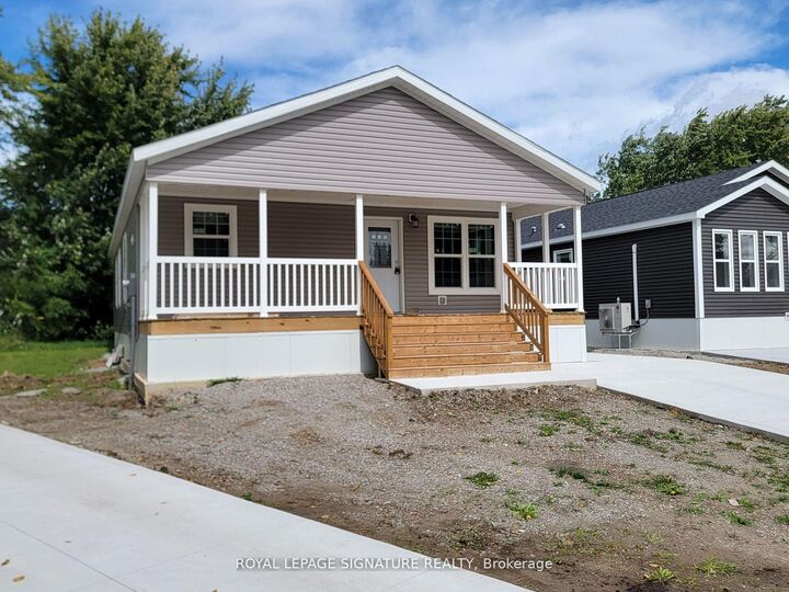 Property Photo: 12 Briarwood Place ON L0L 1L0
