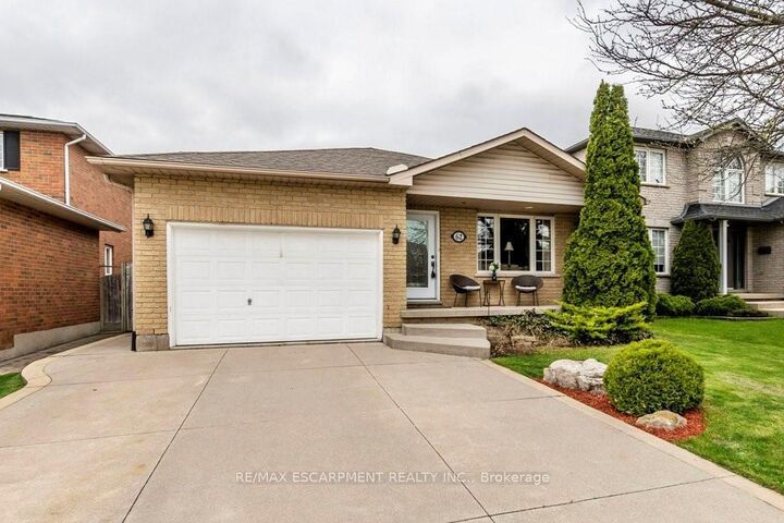 Property Photo:  62 Spadara Drive  ON L9B 2K3 