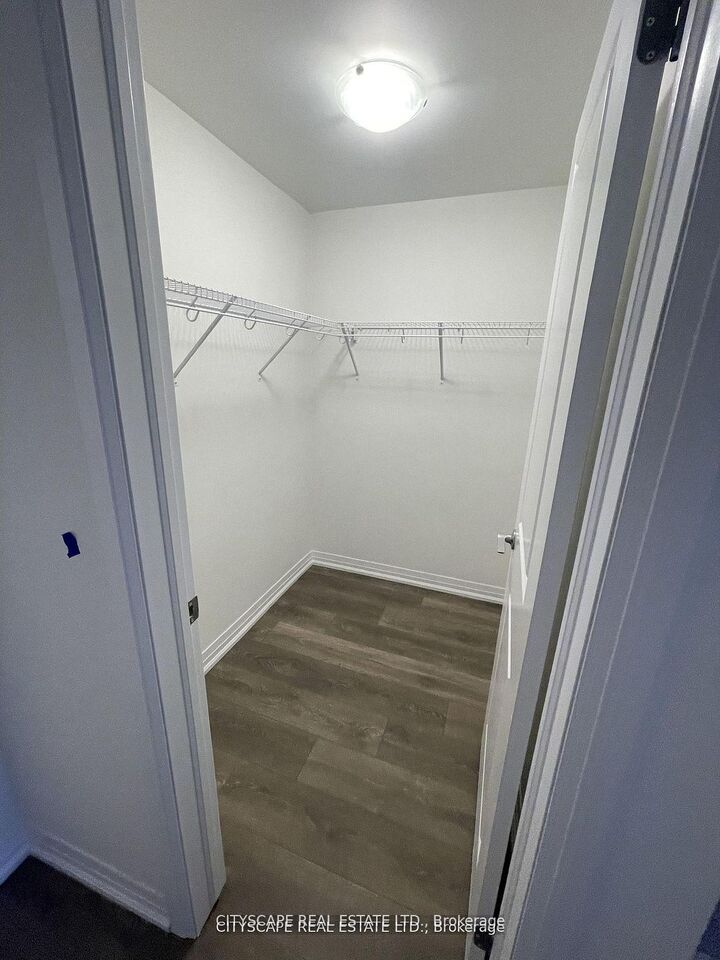 Photo de la propriété: 2635 William Jackson Drive 1304 ON L1X 0L5