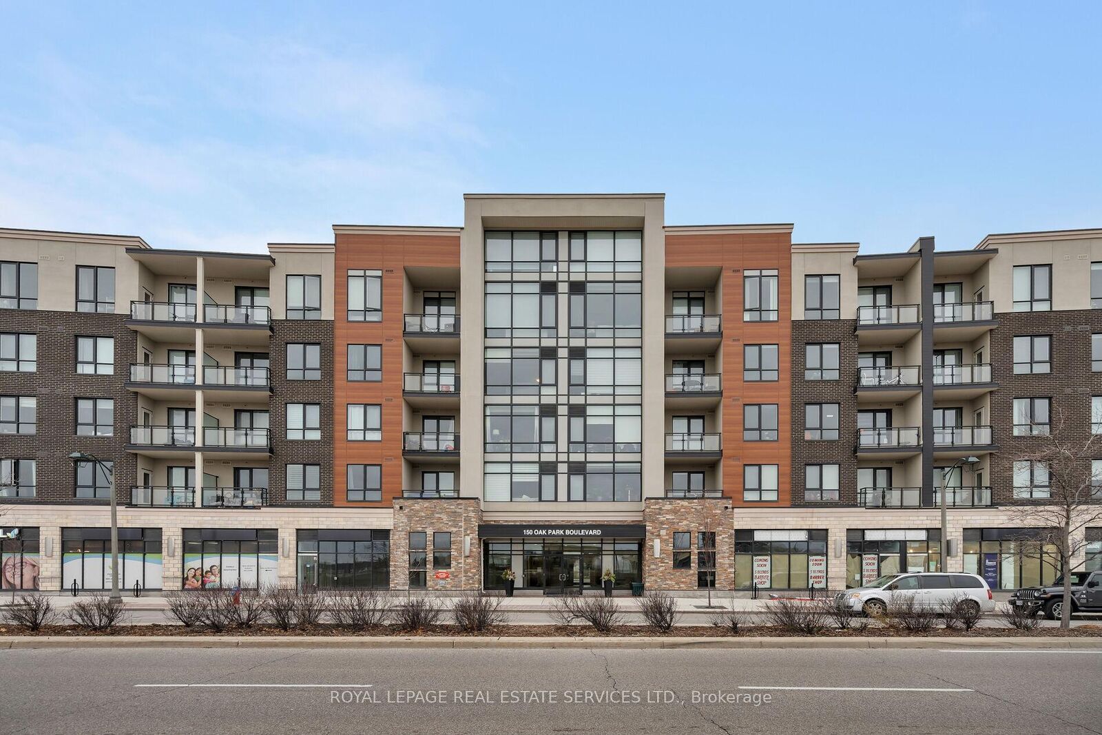 Property Photo: 150 Oak Park Boulevard 420 ON L6H 3P2