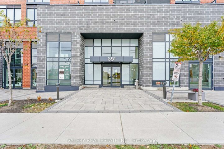 Property Photo: 681 Yonge Street 615 ON L4N 4E8