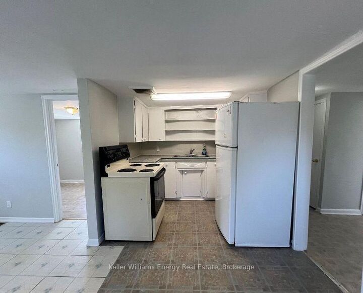Property Photo:  169 Mary Street N 2  ON L1G 5C1 
