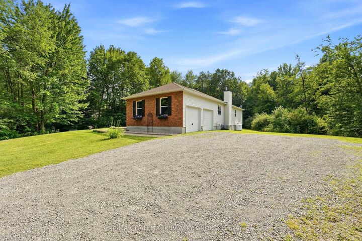 Property Photo: 18 Josteen Drive ON K0G 1J0