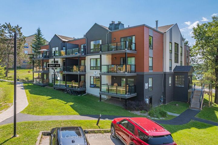 Property Photo: 1235 Deerhurst Summit Drive 52-101 ON P1H 2E8