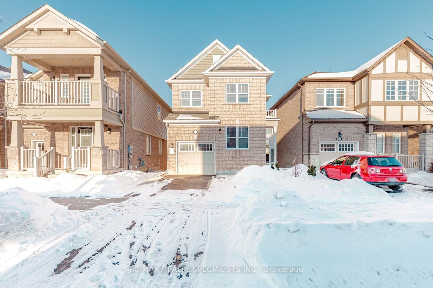 Property Photo:  84 Tysonville Circle  ON L7A 0B5 