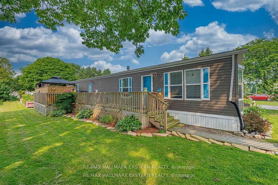Property Photo:  6 Hillview Drive  ON K9A 0X1 