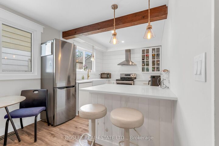 Property Photo: 32 Grandview Drive ON L2M 1A9