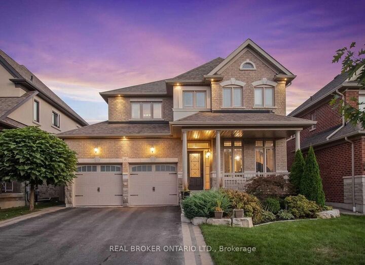 Property Photo:  15 Birch Park Drive  ON L1R 3P2 