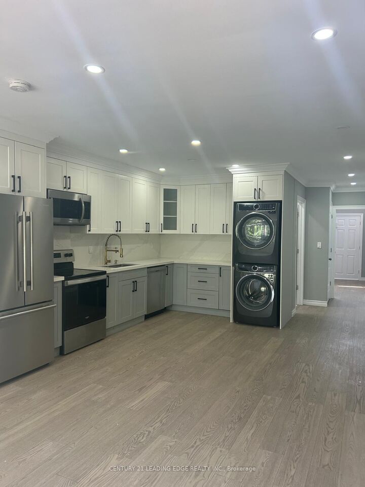 Property Photo: 552A Sheppard Avenue W Apt2 ON M3H 2R9