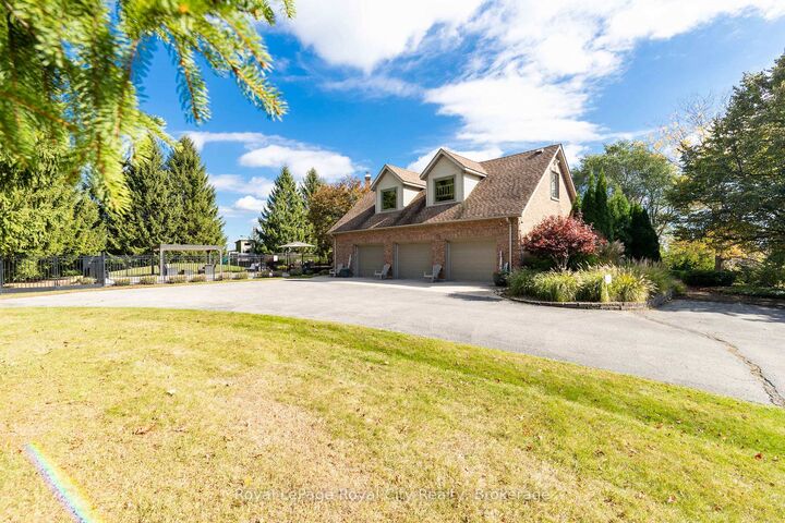 Property Photo: 20 Fox Run Drive ON N0B 2J0