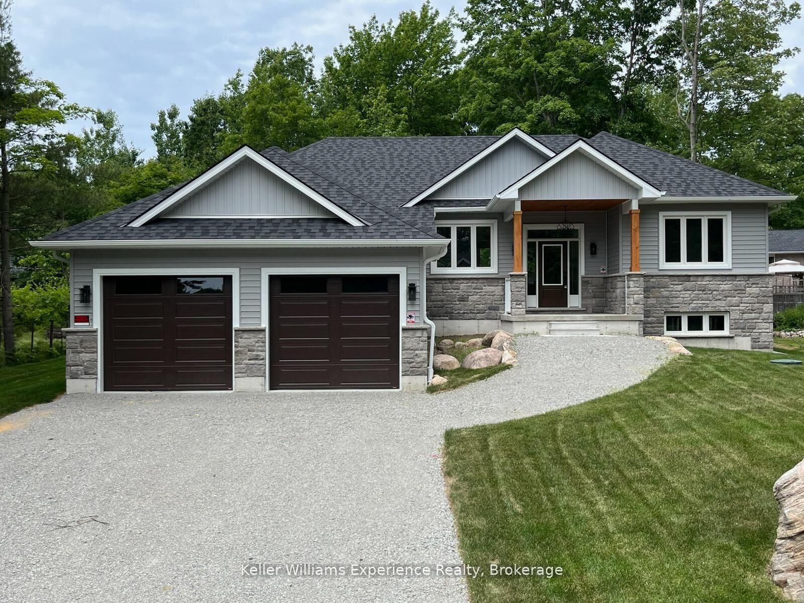 Property Photo: 62 Rue Vanier N/A ON L9M 0J2