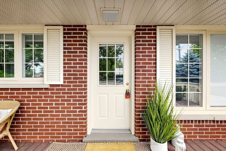 Property Photo: 46 Ash Street ON L9L 1E2