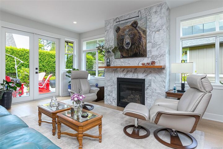 1307 Champions Crt — photo 1