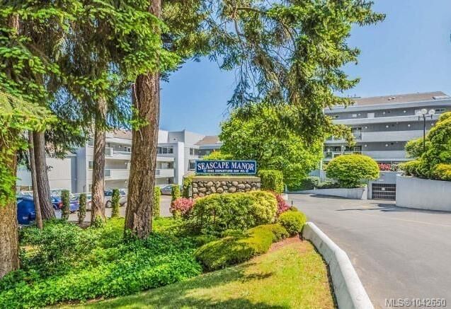 Property Photo: 2562 Departure Bay Rd #418 BC V9S 5P1
