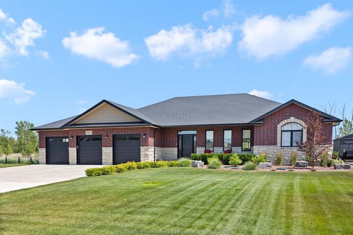 Property Photo: 19045 Haven Avenue ON N0P 2L0
