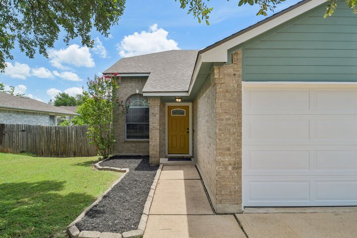 Property Photo: 1110 Brashear Lane TX 78613