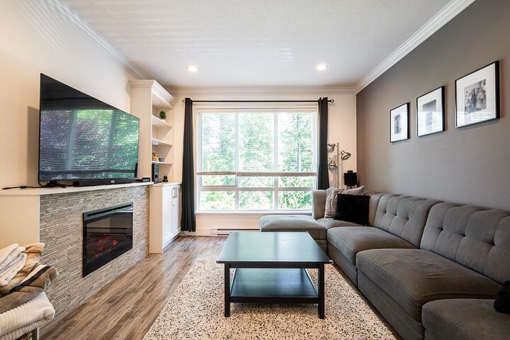 Property Photo: 3039 156 Street 4 BC V3S 6T5