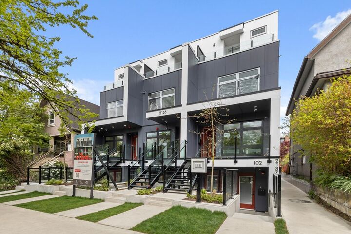 2135 E Pender Street 202 — photo 1