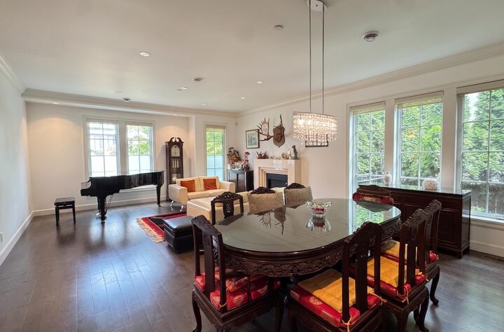Property Photo:  1028 W 58th Avenue  BC V6P 1W1 