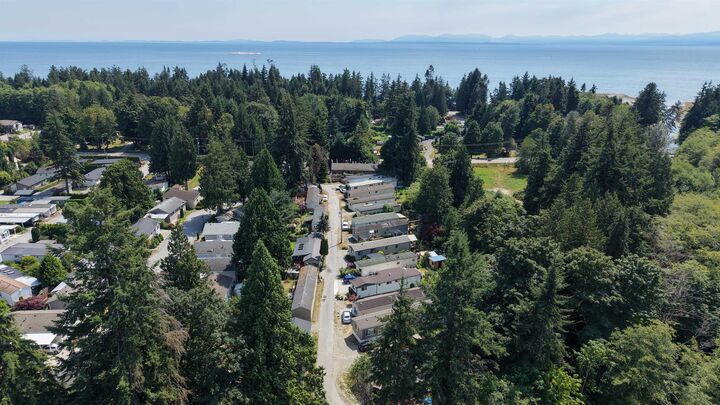 Property Photo: 4514 Sunshine Coast Highway 1 BC V7Z 0G9