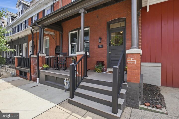 Property Photo: 237 N Lime Street PA 17602