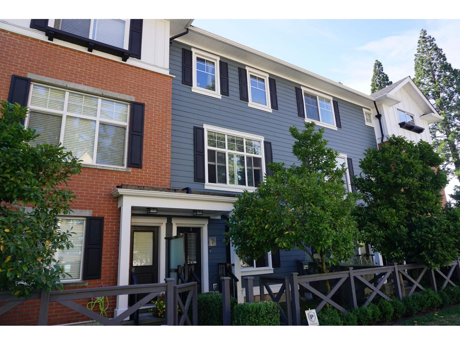 Property Photo:  16458 23A Avenue 3  BC V3Z 0L9 