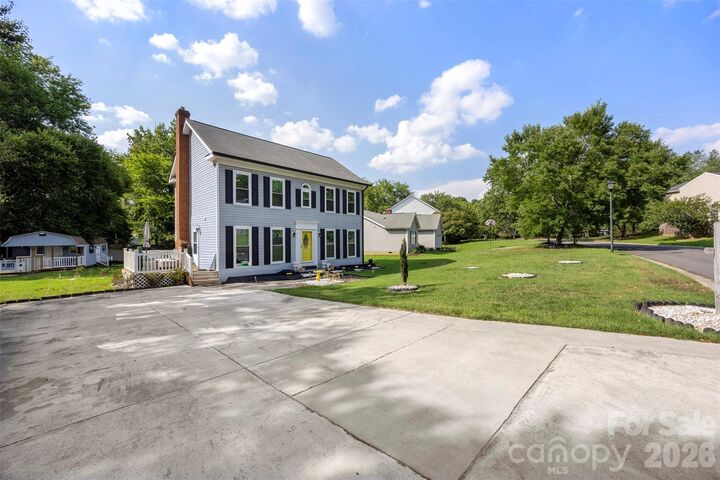 Property Photo:  3100 Swanquarter Drive  NC 28262 