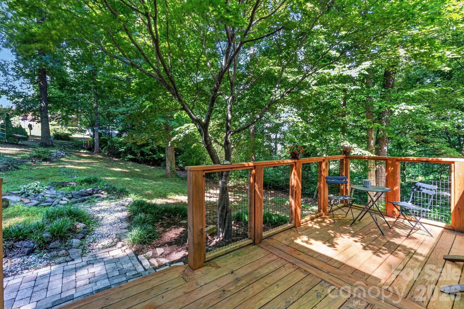 Property Photo: 167 Dunlap Loop NC 28625