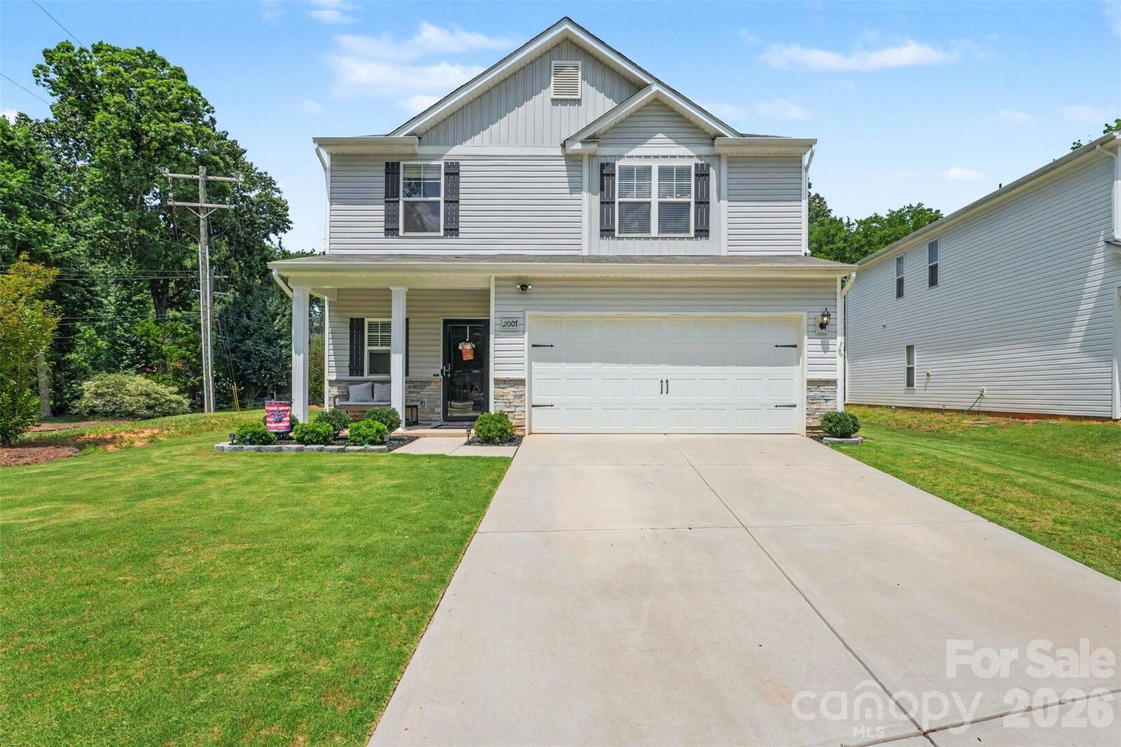Property Photo:  2007 Karen Woods Lane  NC 28216 