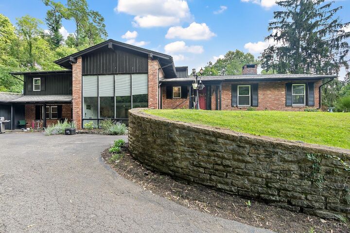 Property Photo:  311 Whitthorne  OH 45215 