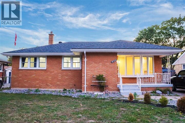 Property Photo:  951 Riverdale  ON N8S 4C4 