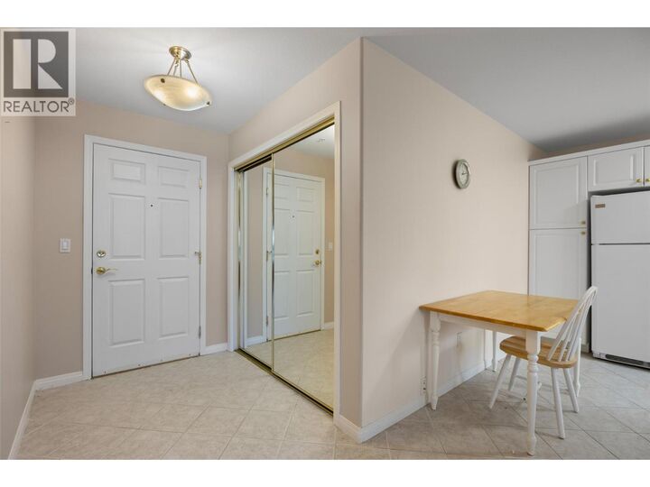 Property Photo: 120 Vernon Avenue 312 BC V2B 1L6