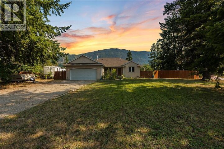 2706 Jacks Crescent — photo 1