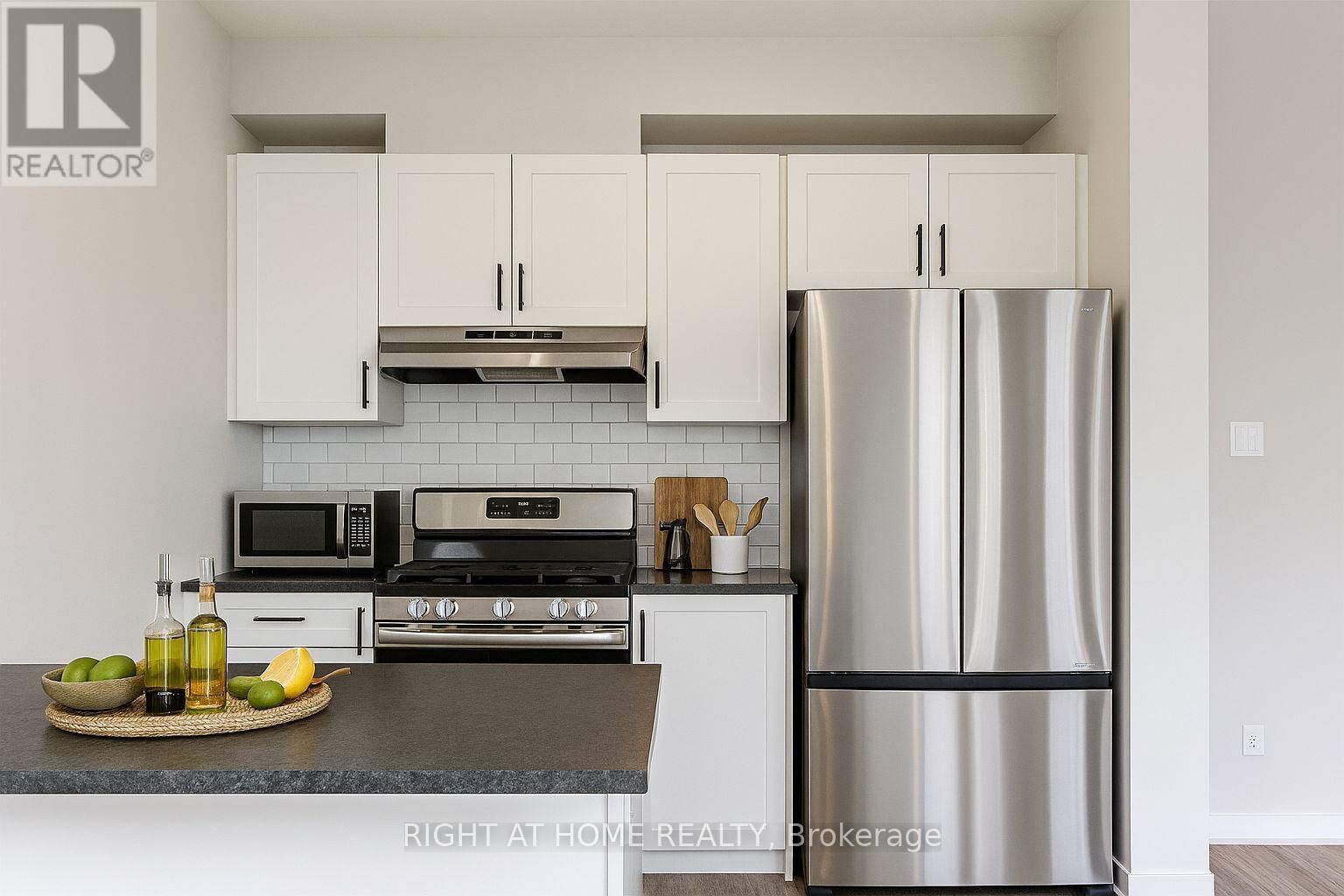 Property Photo: 716 Haflinger Row ON K0A 2Z0