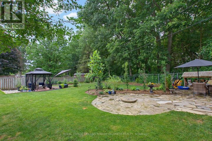 Property Photo:  9 Strathcona Drive  ON N5W 1P7 