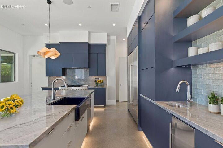 Property Photo: 1 Siena Vista Court CA 92270