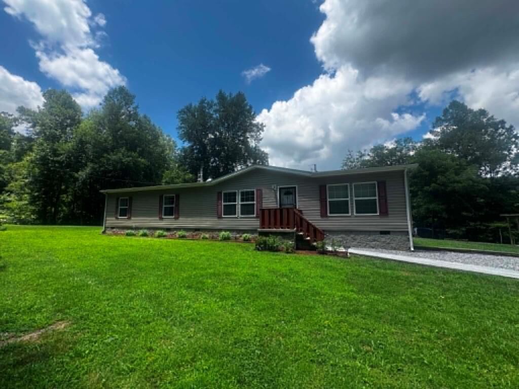Property Photo: 1327 Ridge Line Road KY 41557