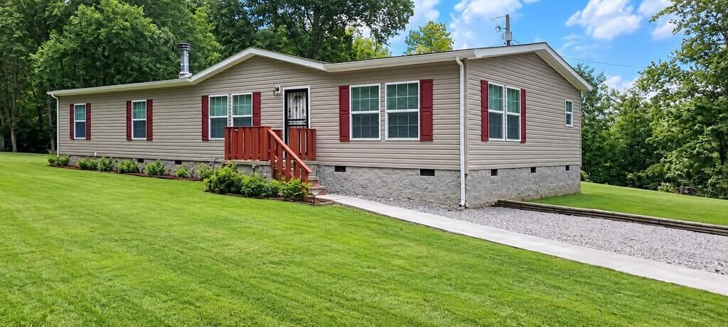 Property Photo:  1327 Ridge Line Road  KY 41557 